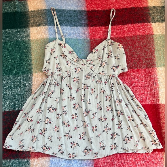 American Eagle Outfitters Tops - American Eagle Outfitters Mint Floral Smocked Top